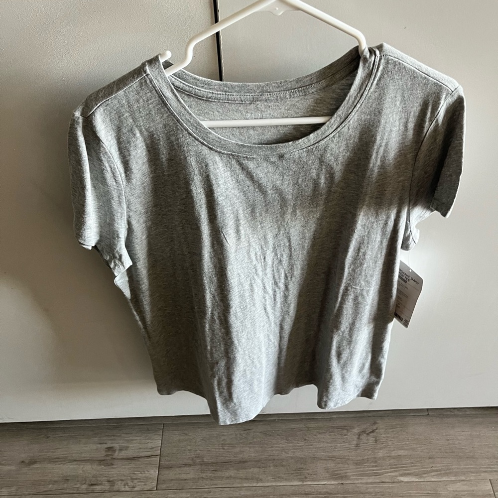Grey athleta tee